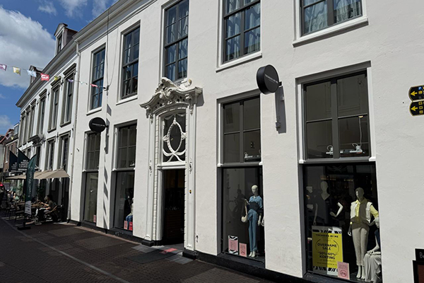 Donkerstraat 293841 CA Harderwijktel: 0341-432542 